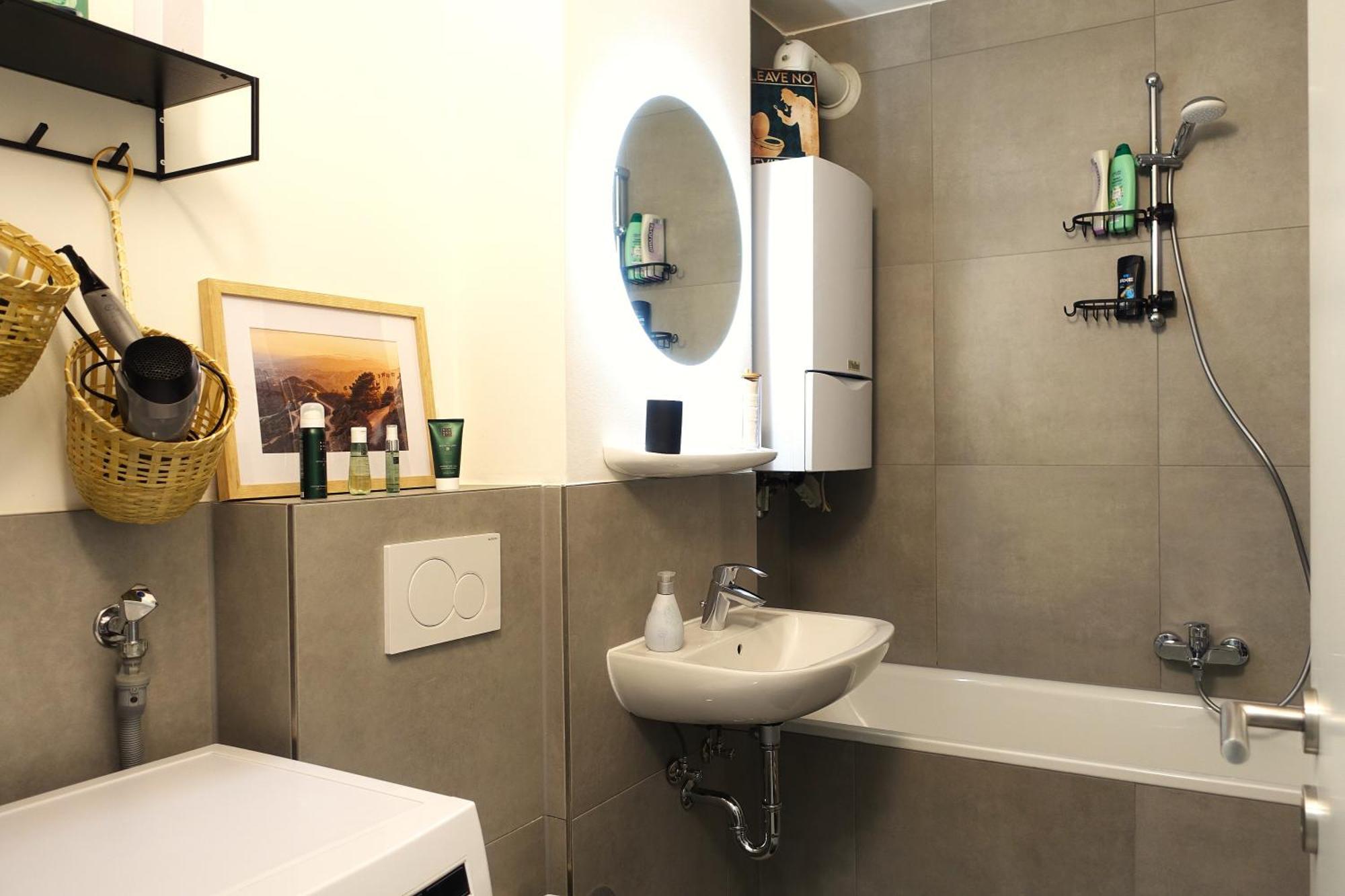 Getaway Apartment - Balkon - Kueche - Ruhe - Waesche - S-Bahn - 60 Qm Дуйсбург Экстерьер фото